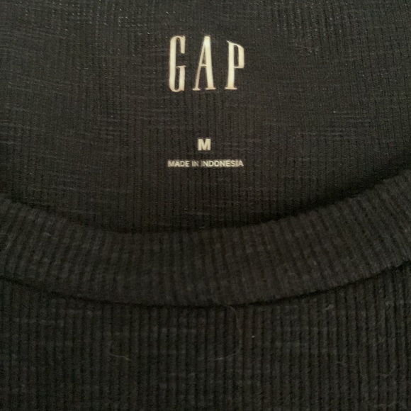 GAP Flutter sleeve t-shirts (2) sz M - Picture 4 of 6